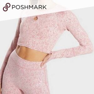 GYMSHARK Fleur Texture Crop Top